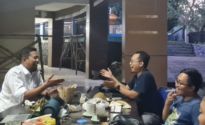 
 Caleg Muda Cipocokjaya Nekat Temui Kadis PUPR Banten, Dorong Percepatan Pembangunan Jalan Syeikh Nawawi